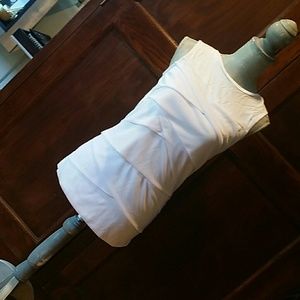 Sleeveless  white top
